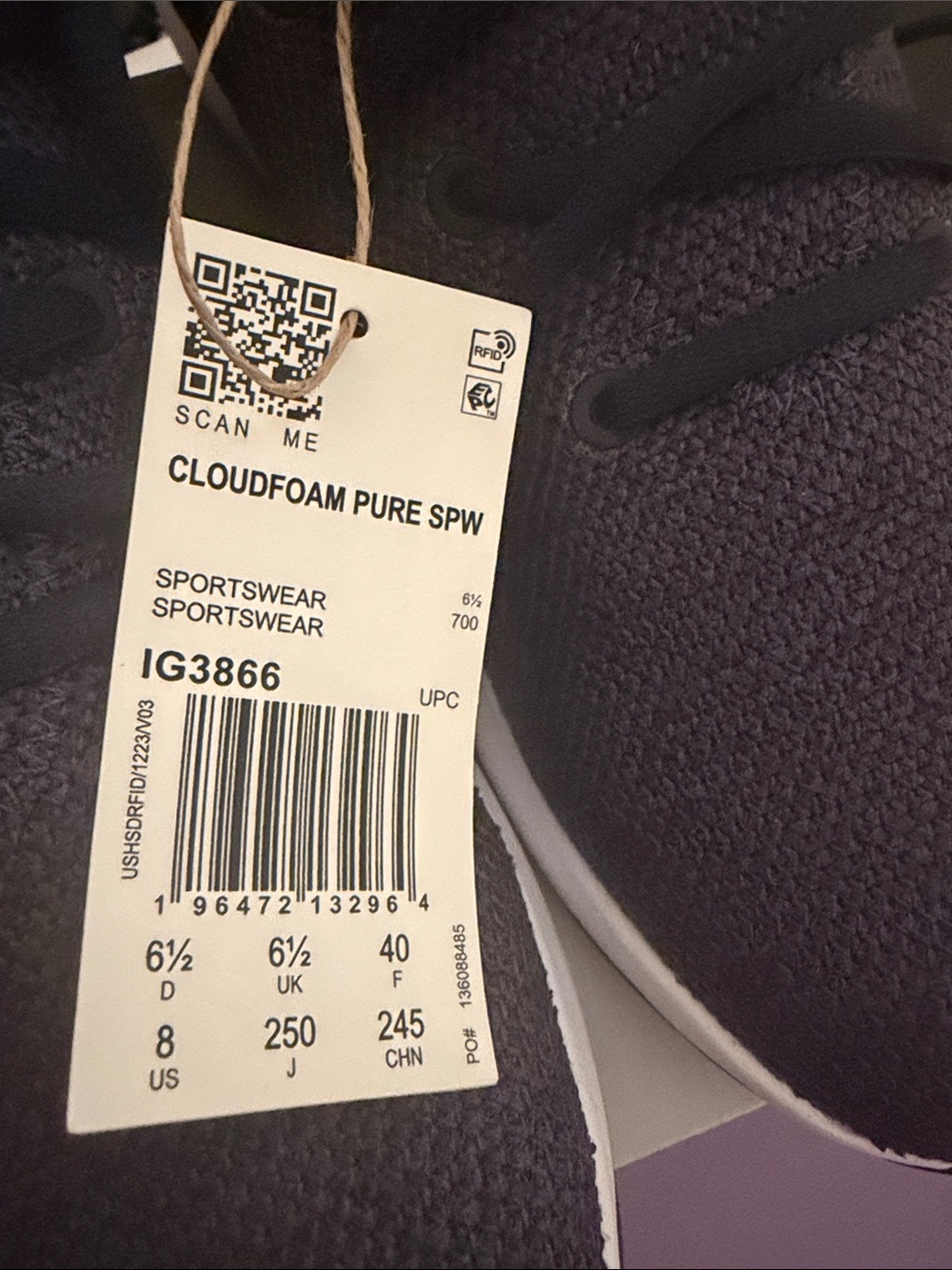 Sz 8 adidas cloud foam Navy and White Women's Running Sneakers - Picture 2 of 4